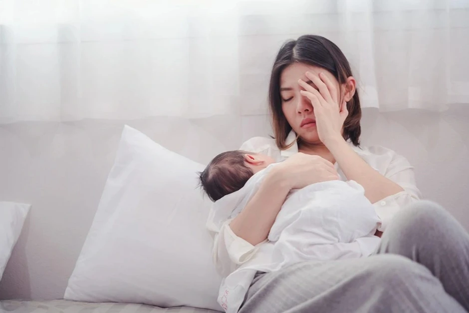 Cuộc gọi từ số lạ phơi bày bí mật chồng và người yêu cũ khiến tôi gục ngã Cuộc gọi từ số lạ phơi bày bí mật chồng và người yêu cũ khiến tôi gục ngã