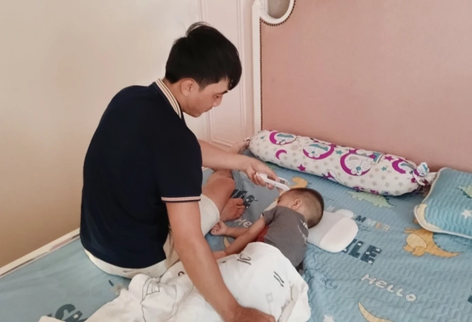 Đảo lộn cuộc sống vì dịch tay chân miệng - Báo TinVina Đảo lộn cuộc sống vì dịch tay chân miệng - Báo TinVina