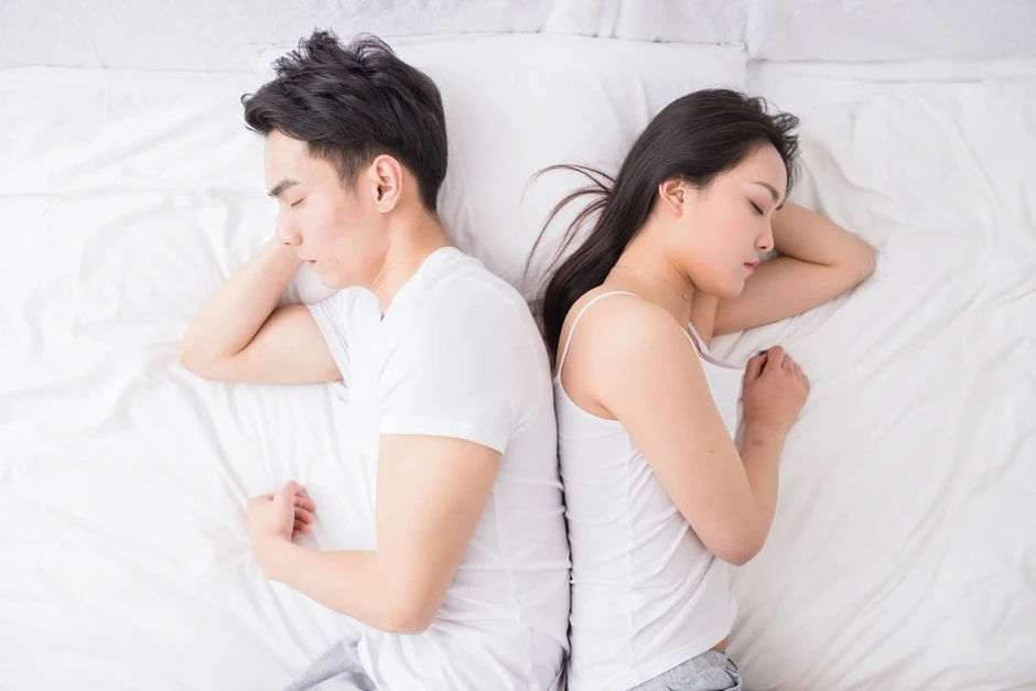 Đêm tân hôn, tôi sốc vì bộ mặt thật của chồng mới cưới Đêm tân hôn, tôi sốc vì bộ mặt thật của chồng mới cưới