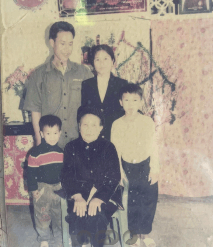 Hơn 30 năm gọi mẹ kế là ‘mẹ’, chàng trai Hưng Yên kể điều xúc động Hơn 30 năm gọi mẹ kế là ‘mẹ’, chàng trai Hưng Yên kể điều xúc động