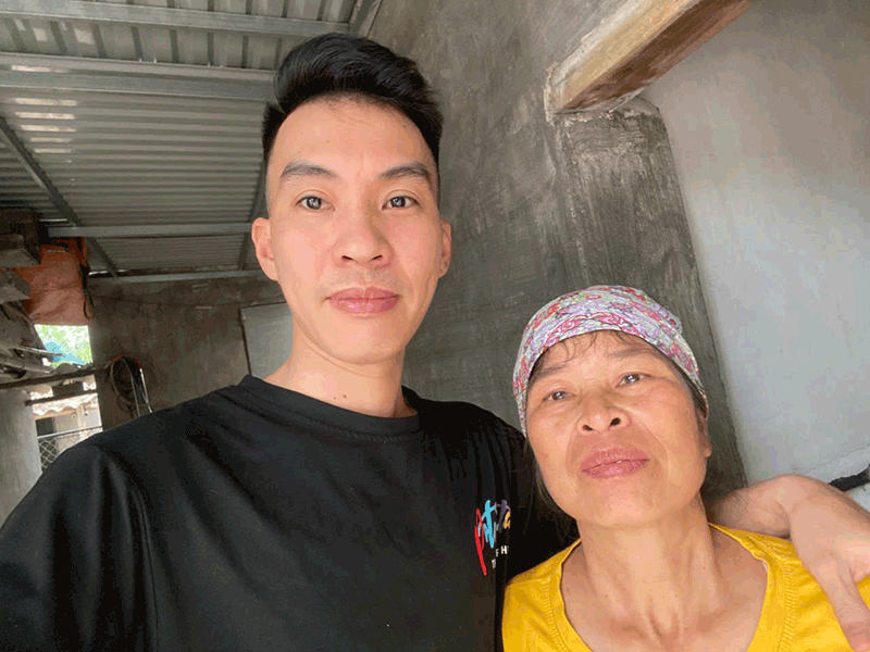 Hơn 30 năm gọi mẹ kế là ‘mẹ’, chàng trai Hưng Yên kể điều xúc động Hơn 30 năm gọi mẹ kế là ‘mẹ’, chàng trai Hưng Yên kể điều xúc động