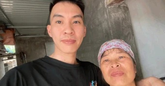 Hơn 30 năm gọi mẹ kế là ‘mẹ’, chàng trai Hưng Yên kể điều xúc động