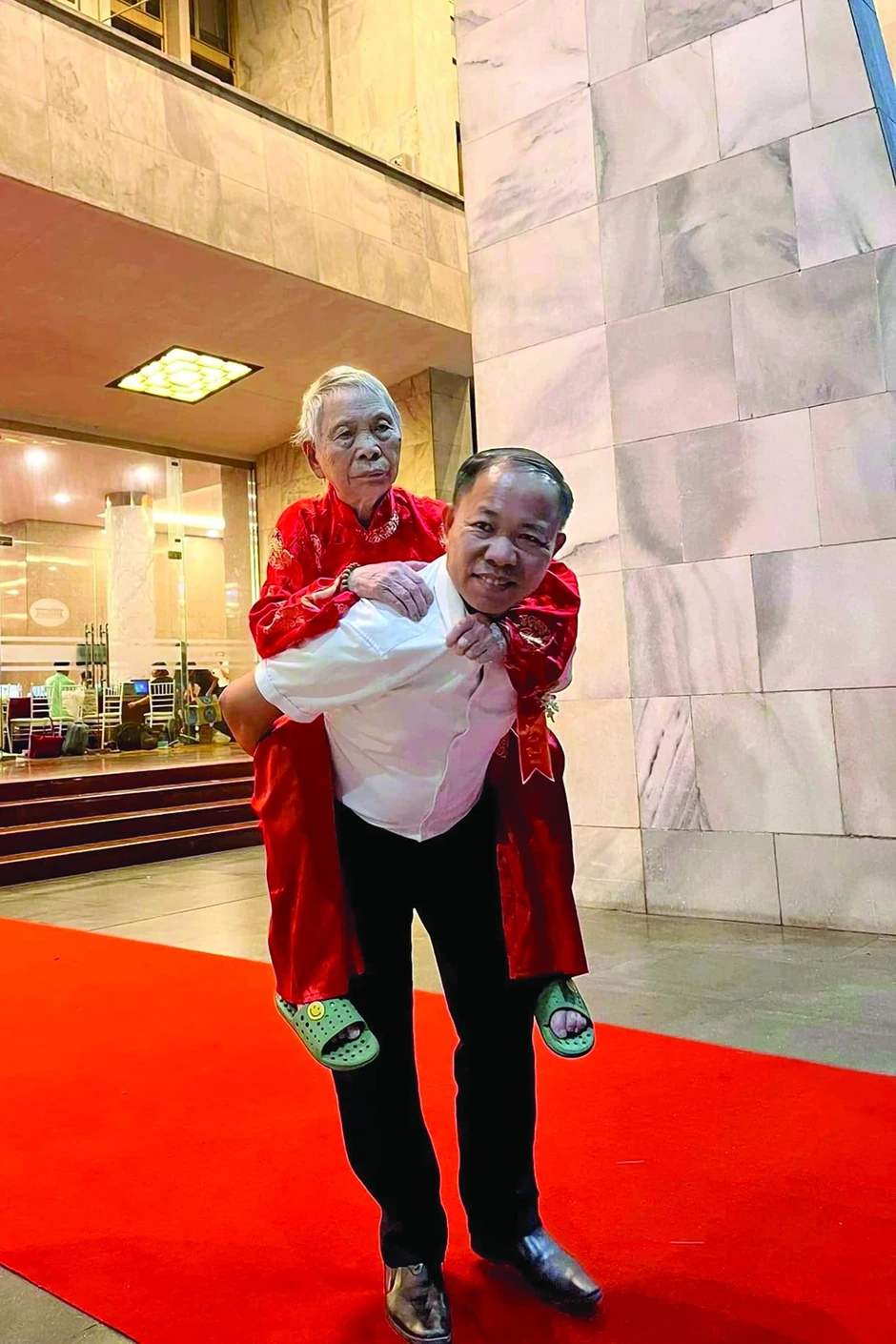 Lan tỏa lòng hiếu thảo từ câu chuyện đời thường về mẹ Lan tỏa lòng hiếu thảo từ câu chuyện đời thường về mẹ