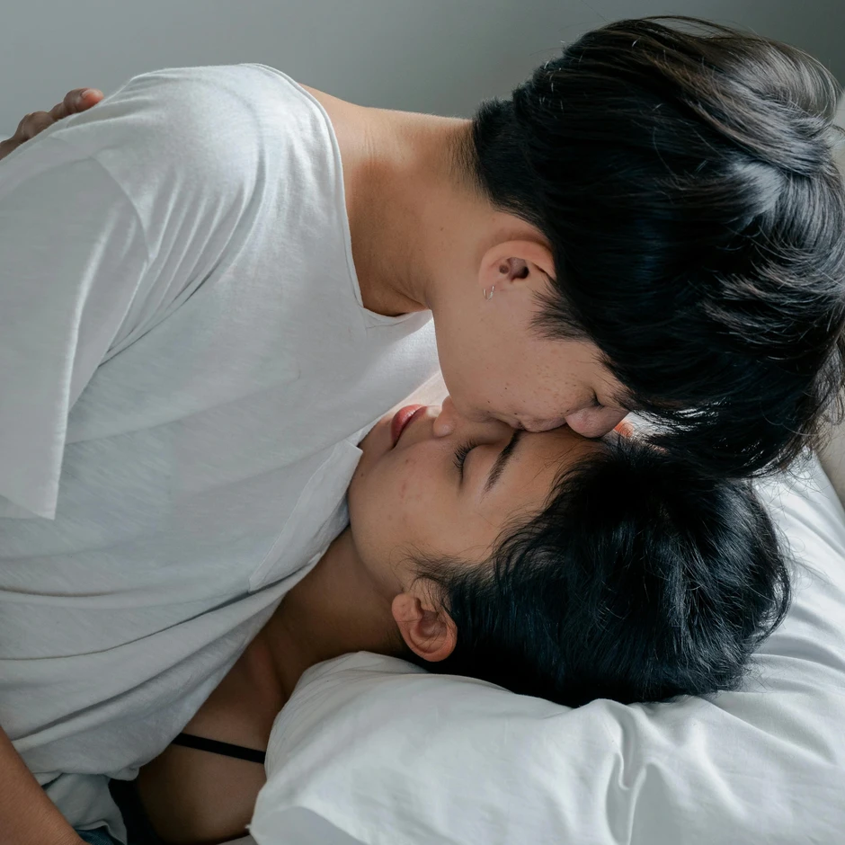 Lấy người không yêu để che giấu bí mật tày trời, tôi luôn sống trong sợ hãi