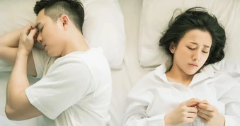 Mang vàng cưới đi bán, tôi chết lặng nhận ra mình đã bị nhà chồng lừa