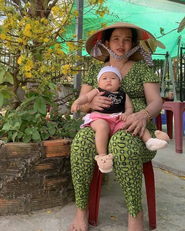 Mất mẹ từ 8 tháng tuổi, 9X Đồng Tháp được mẹ chồng yêu thương, bù đắp tất cả Mất mẹ từ 8 tháng tuổi, 9X Đồng Tháp được mẹ chồng yêu thương, bù đắp tất cả