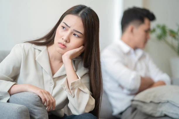 Mẹ chồng cho tiền xây nhà nhưng chưa sang tên đất, tôi có nên làm? Mẹ chồng cho tiền xây nhà nhưng chưa sang tên đất, tôi có nên làm?