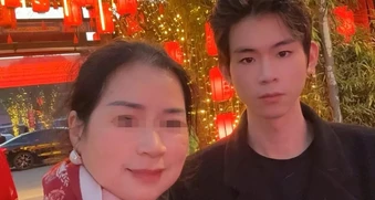 Mẹ hiến tạng con trai 23 tuổi cứu 7 người, lời từ biệt gây xúc động