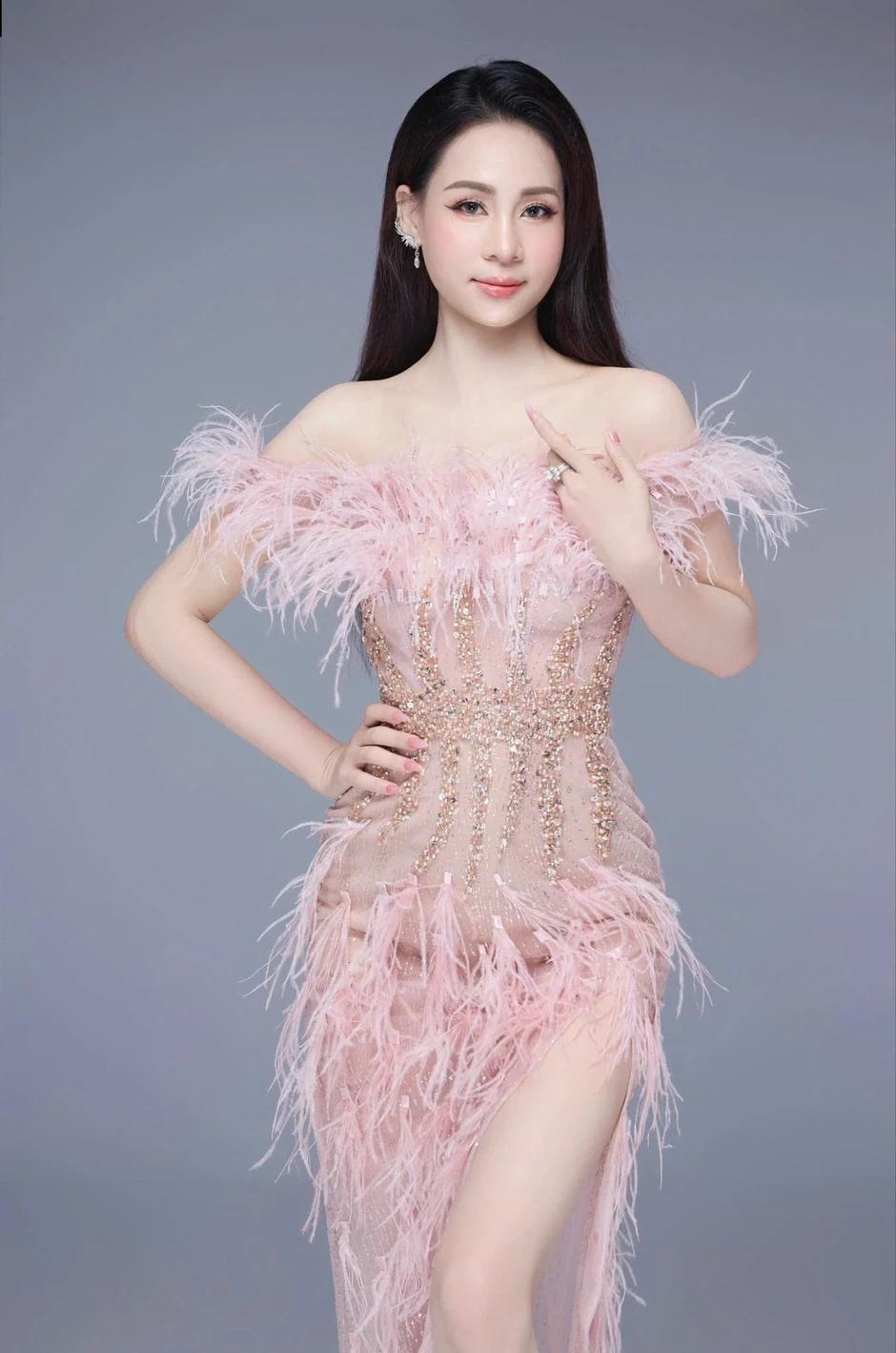 Mẹ ở Nghệ An sinh 6 lần trong 8 năm, tiền nuôi con 60 triệu/tháng Mẹ ở Nghệ An sinh 6 lần trong 8 năm, tiền nuôi con 60 triệu/tháng