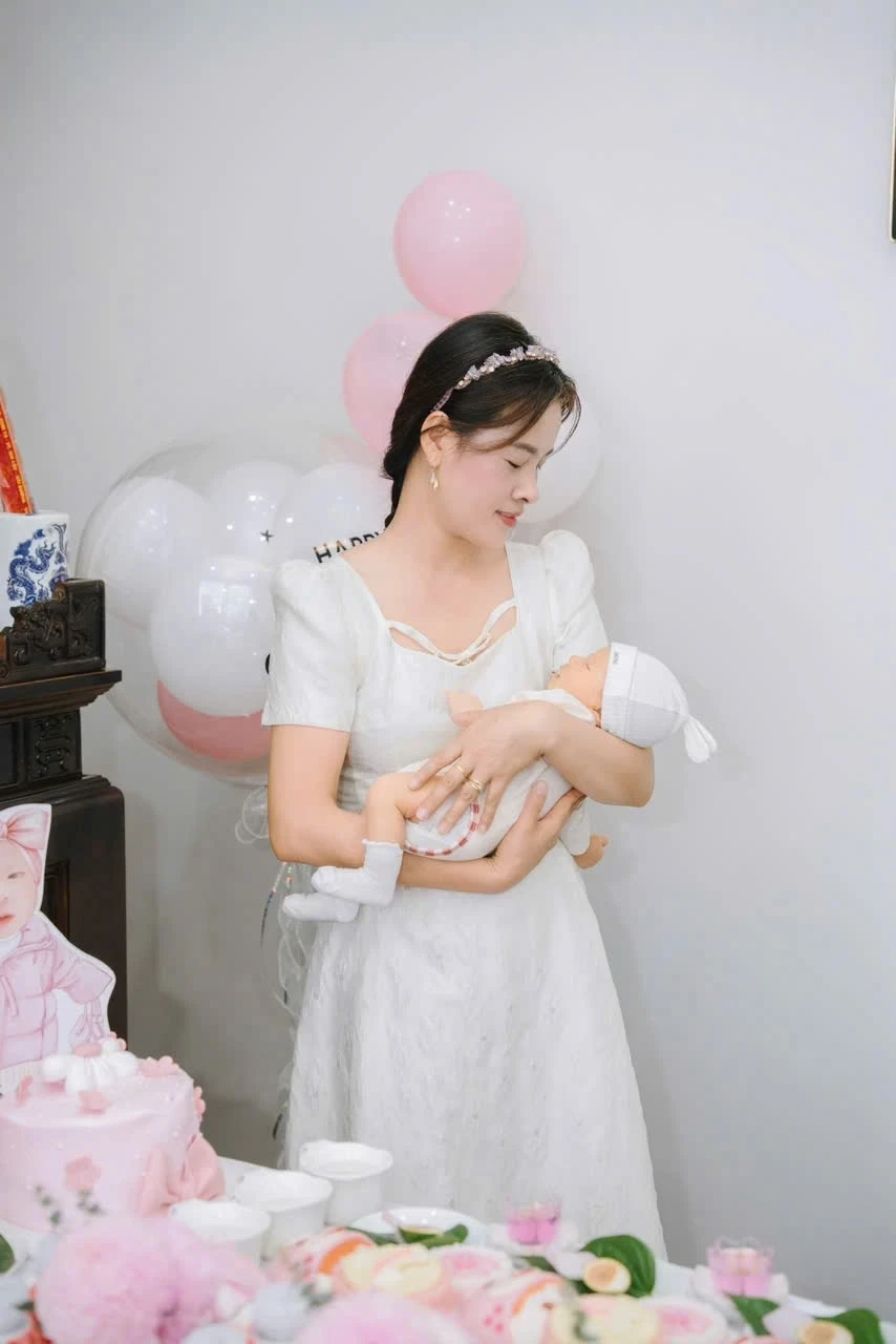Mẹ U50 trẻ trung, con cái ủng hộ đi bước nữa sau 21 năm đơn thân Mẹ U50 trẻ trung, con cái ủng hộ đi bước nữa sau 21 năm đơn thân