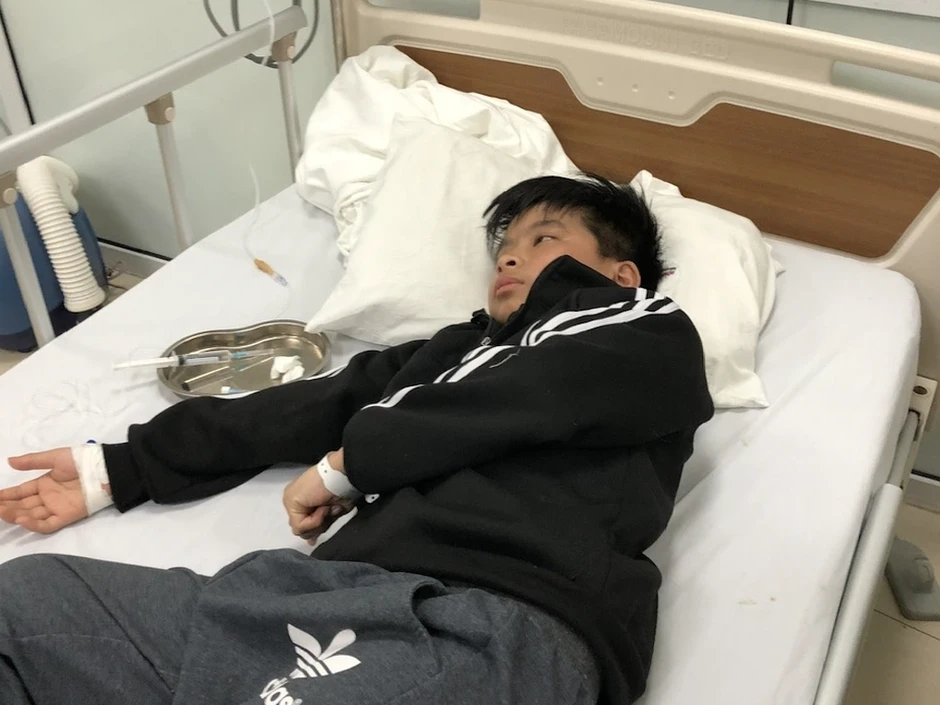 Nỗi đau của người bác chăm cháu ung thư