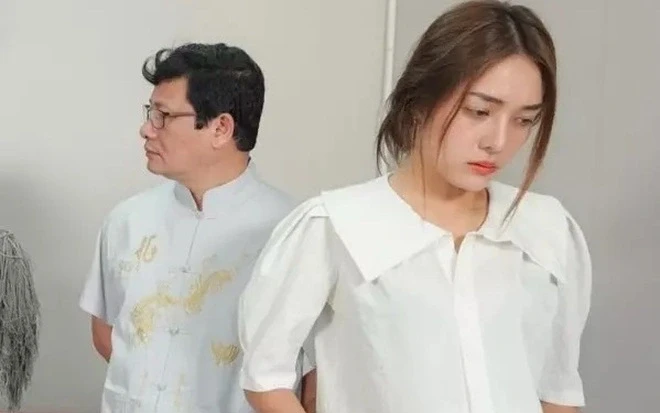 Theo chân bố chồng đi tập thể dục, tôi bất ngờ phát hiện bí mật động trời Theo chân bố chồng đi tập thể dục, tôi bất ngờ phát hiện bí mật động trời