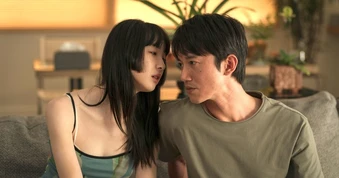 Tôi ám ảnh vì thói quen kỳ lạ của mẹ chồng sau khi tôi sinh con