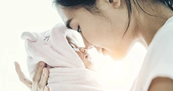 Tôi cưu mang con của bạn thân, 6 năm sau phải xét nghiệm ADN để minh oan