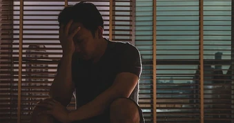 Từ kẻ làm thuê, tôi yêu chị chủ quán hơn 10 tuổi và cái kết ấm lòng
