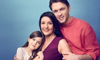 Vợ 50 tuổi làm IVF chiều chồng trẻ