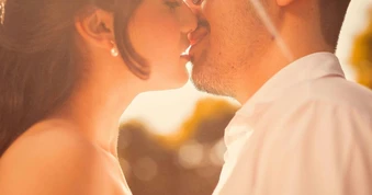 Vợ bỏ qua chồng ngoại tình nhưng 3 năm không cho “động vào người”
