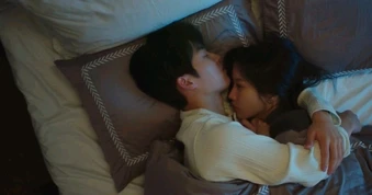 Vợ chồng ngủ riêng 3 năm, tôi chết lặng khi nghe con trai nói một câu