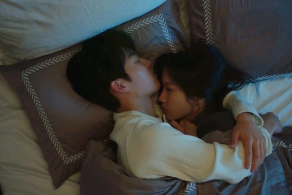 Vợ chồng ngủ riêng 3 năm, tôi chết lặng khi nghe con trai nói một câu Vợ chồng ngủ riêng 3 năm, tôi chết lặng khi nghe con trai nói một câu