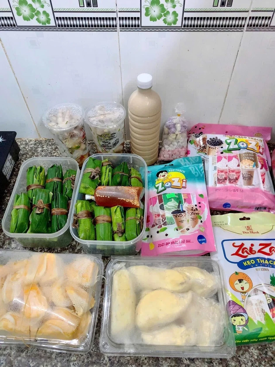 Vợ chồng TP.HCM 'cân não' từng bữa ăn, cắt 50-70% tiền chợ Vợ chồng TP.HCM 'cân não' từng bữa ăn, cắt 50-70% tiền chợ
