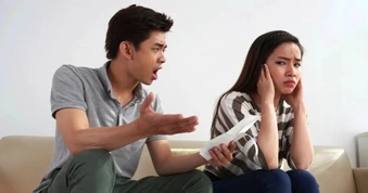 Vợ du học về hành xử kỳ lạ trong đêm tân hôn, tôi xấu hổ nghĩ chuyện ly dị