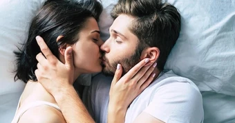 Vợ "qua đêm" với nhiều người đàn ông sau khi phát hiện tôi ngoại tình