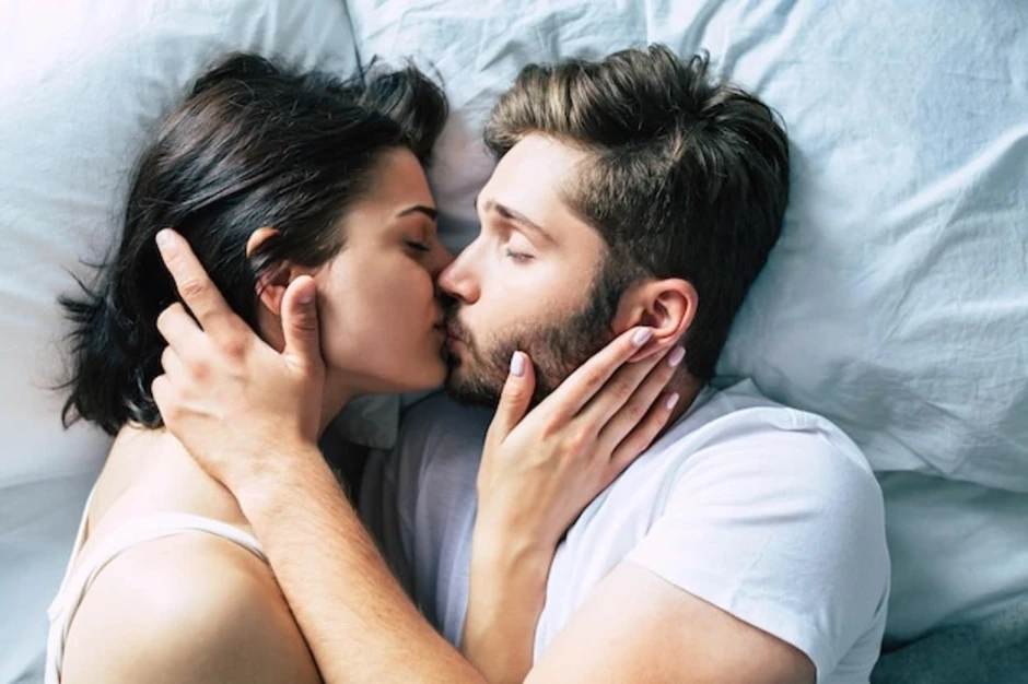 Vợ "qua đêm" với nhiều người đàn ông sau khi phát hiện tôi ngoại tình Vợ "qua đêm" với nhiều người đàn ông sau khi phát hiện tôi ngoại tình