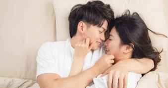 Vô tình thấy vợ nhận 50 triệu đồng, tôi cay đắng phát hiện sự thật giấu kín