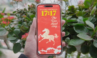 Mẹo tiết kiệm pin điện thoại ngày Tết
