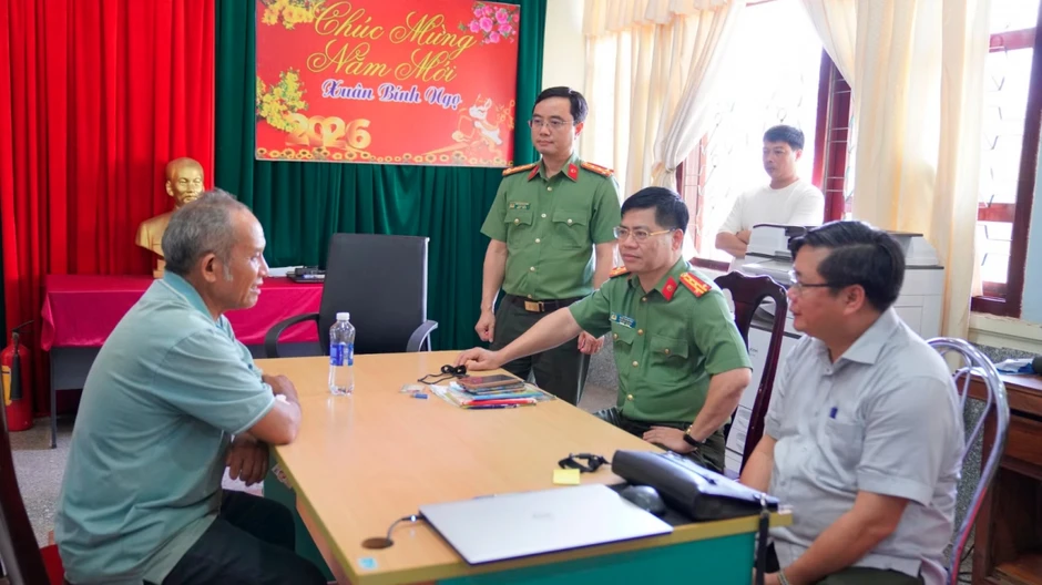 Cảnh giác với thủ đoạn lợi dụng tôn giáo để phá hoại khối đại đoàn kết dân tộc Cảnh giác với thủ đoạn lợi dụng tôn giáo để phá hoại khối đại đoàn kết dân tộc