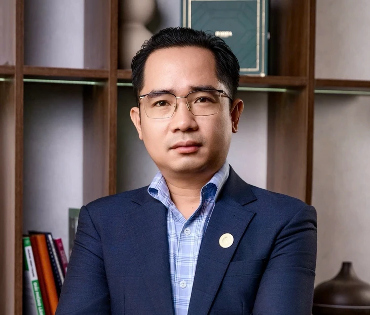 Giáo viên được cử đi học có được hưởng phụ cấp đứng lớp không?