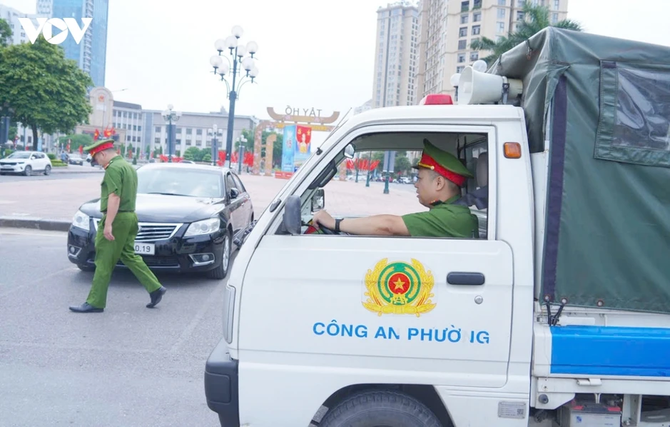 Hệ thống "mắt thần" của công an phường ở Hà Nội: Trợ thủ đắc lực truy dấu vi phạm Hệ thống "mắt thần" của công an phường ở Hà Nội: Trợ thủ đắc lực truy dấu vi phạm
