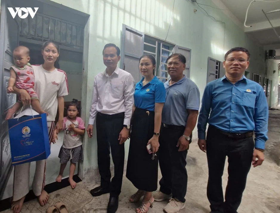 Tổ công nhân tự quản khu nhà trọ giữ vững an ninh trật tự Tổ công nhân tự quản khu nhà trọ giữ vững an ninh trật tự