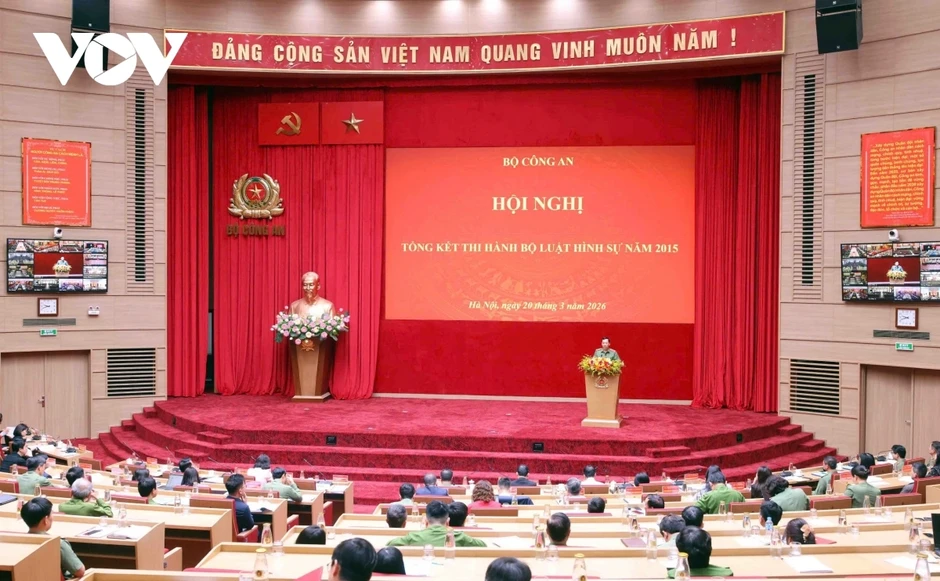 Tổng kết Bộ luật Hình sự: Hoàn thiện pháp lý đáp ứng tình hình mới Tổng kết Bộ luật Hình sự: Hoàn thiện pháp lý đáp ứng tình hình mới