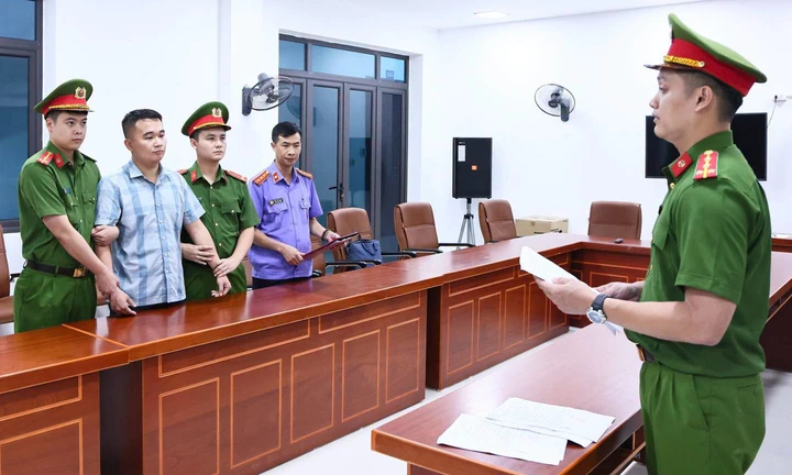 Vụ 146 điểm 10 môn Toán: Luật sư phân tích căn cứ giữ người khẩn cấp Vụ 146 điểm 10 môn Toán: Luật sư phân tích căn cứ giữ người khẩn cấp
