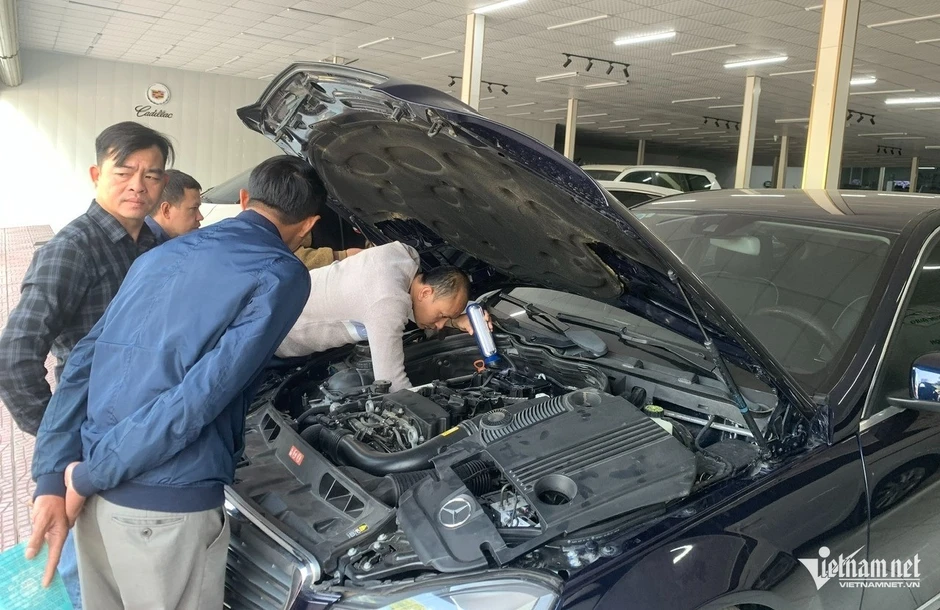 5 dấu hiệu đáng ngờ cần đặc biệt lưu ý khi mua ô tô cũ 5 dấu hiệu đáng ngờ cần đặc biệt lưu ý khi mua ô tô cũ