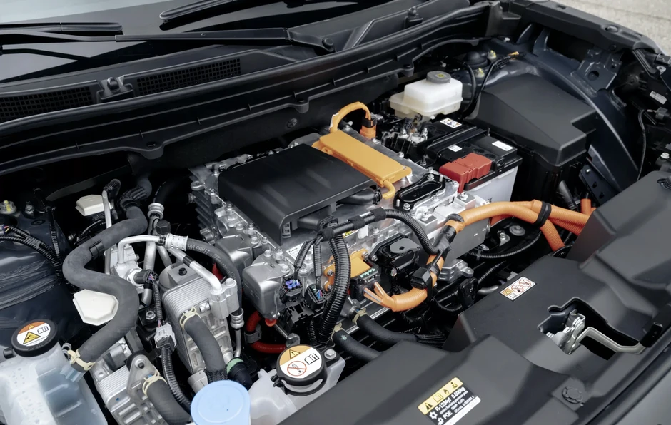 Dấu hiệu nhận biết ô tô hybrid sẵn sàng vận hành sau khi khởi động Dấu hiệu nhận biết ô tô hybrid sẵn sàng vận hành sau khi khởi động