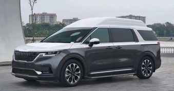 Kia Carnival Royal 4 năm tuổi được rao bán ngang giá xe sang