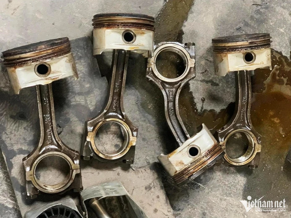 Lái xe đường ngập nước, chuyên gia chỉ 5 kinh nghiệm để tránh mất tiền oan Lái xe đường ngập nước, chuyên gia chỉ 5 kinh nghiệm để tránh mất tiền oan