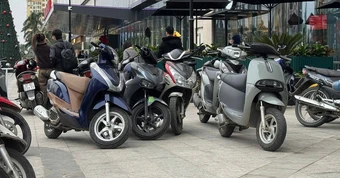 Mua xe máy online trên sàn thương mại điện tử: Tiện lợi hay 'canh bạc' rủi ro?