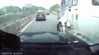 Nguyên nhân ban đầu xe container tông liên hoàn với 10 ô tô trên cao tốc