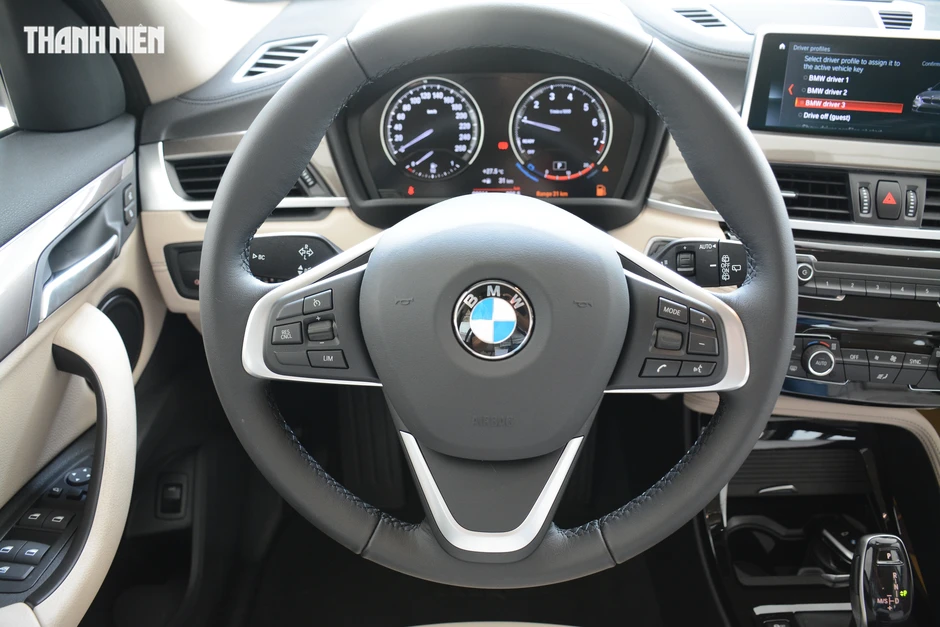 Nút LIM tích hợp trên vô-lăng ô tô dùng để làm gì, có khác Cruise Control? Nút LIM tích hợp trên vô-lăng ô tô dùng để làm gì, có khác Cruise Control?