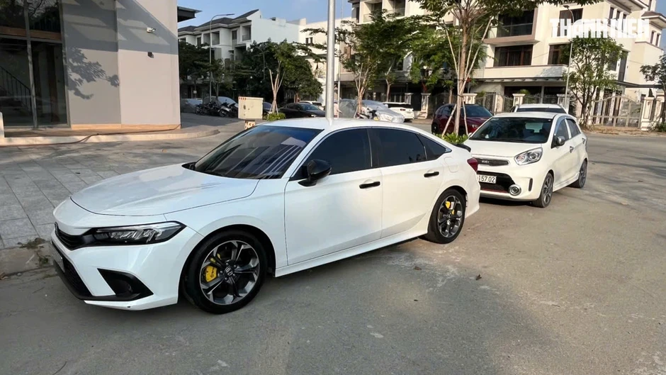 Ô tô đỗ dưới trời nắng gắt ảnh hưởng thế nào đến nội thất xe? Ô tô đỗ dưới trời nắng gắt ảnh hưởng thế nào đến nội thất xe?