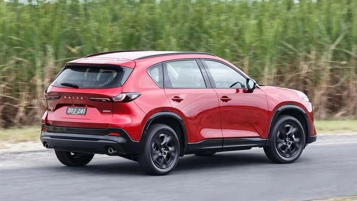 Sếp Mazda: 'Chưa có xe hybrid khiến tôi hài lòng, CX-5 HEV sẽ 'đã' hơn hẳn' Sếp Mazda: 'Chưa có xe hybrid khiến tôi hài lòng, CX-5 HEV sẽ 'đã' hơn hẳn'