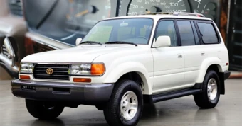 Sinh ra để ‘cày’ nhưng chiếc Toyota Land Cruiser này chỉ chạy trung bình hơn 270km/năm: Nội thất, khoang máy mới tinh, hợp dân chơi thích sưu tầm