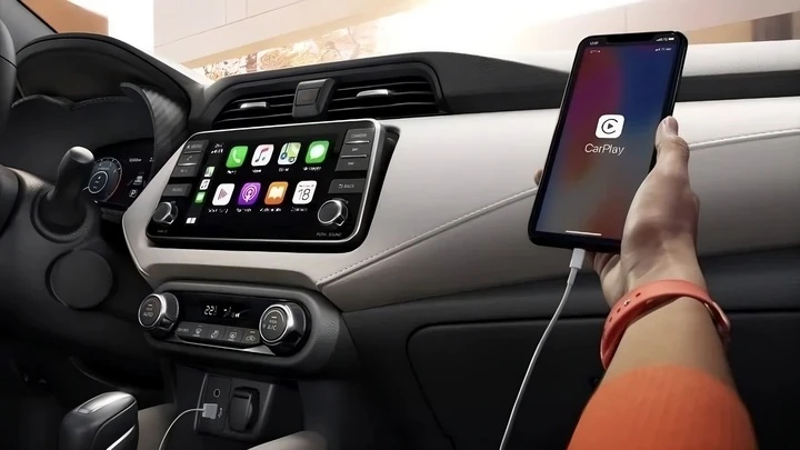 So sánh CarPlay cắm dây và không dây - lựa chọn cho người dùng ô tô So sánh CarPlay cắm dây và không dây - lựa chọn cho người dùng ô tô
