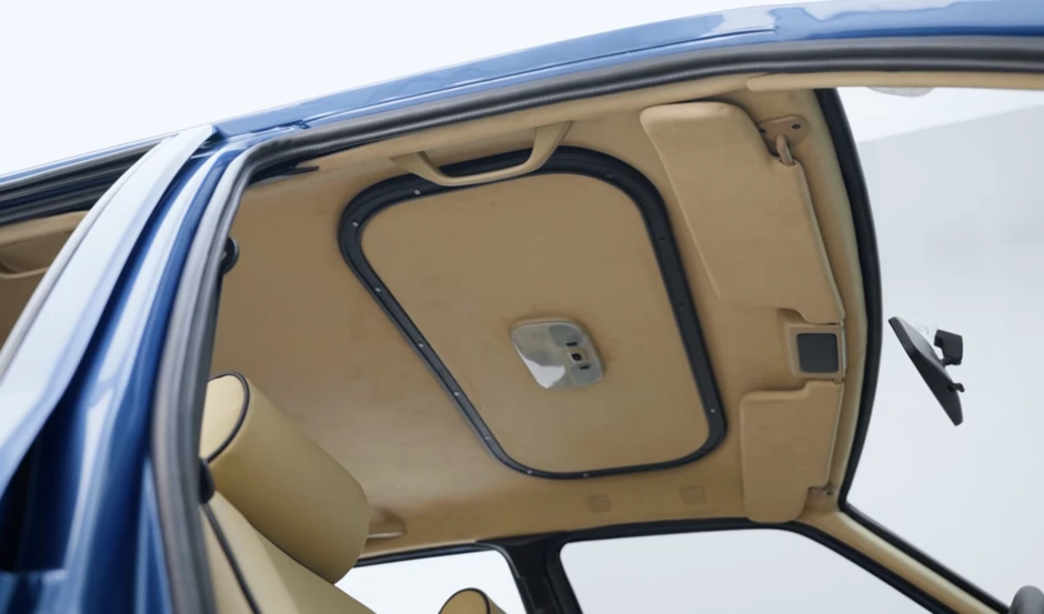 Thợ Việt hồi sinh Peugeot 205 hàng hiếm từ sắt rỉ thành long lanh: Mất một năm thực hiện, thay một loạt chi tiết từ ngoài vào trong Thợ Việt hồi sinh Peugeot 205 hàng hiếm từ sắt rỉ thành long lanh: Mất một năm thực hiện, thay một loạt chi tiết từ ngoài vào trong