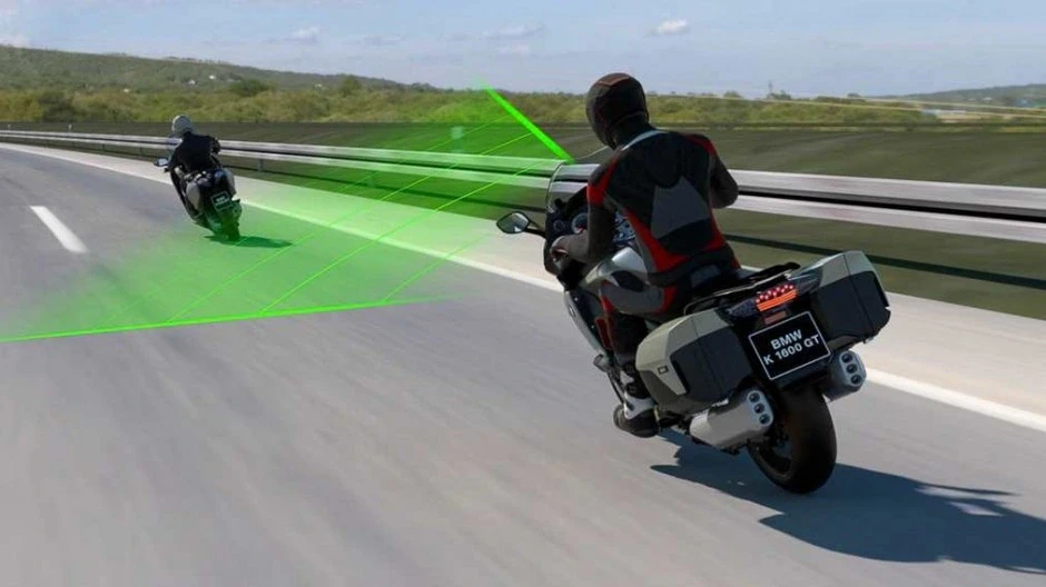Tính năng Cruise Control trên xe máy hoạt động ra sao, khi nào nên sử dụng? Tính năng Cruise Control trên xe máy hoạt động ra sao, khi nào nên sử dụng?
