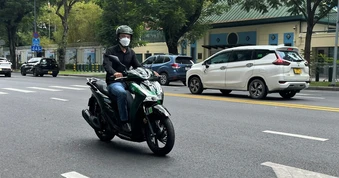 Vì sao xe tay ga chạy quãng đường ngắn thường hao xăng hơn?