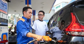 Xăng E10 hút ẩm, vì sao hơi nước rất khó lọt vào bình xăng ô tô?